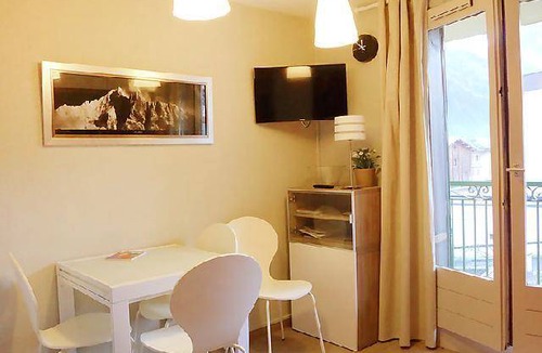 Chamonix City Centre Apartment | Blanc Neige