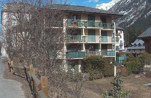 Chamonix City Centre Apartment | Blanc Neige