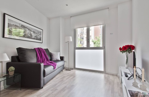 Sants-Badal Apartment | Blanca 1 - Habitat Apartments