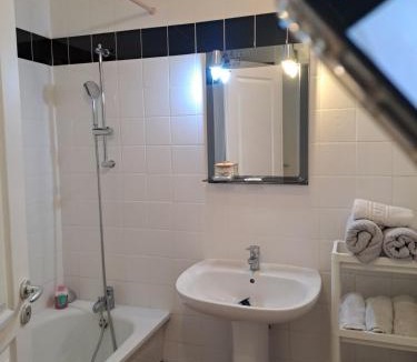 La Source Apartment | Blanche apparemment