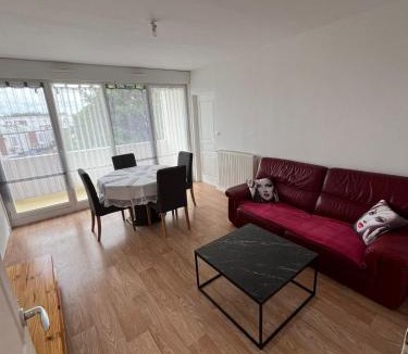 La Source Apartment | Blanche apparemment