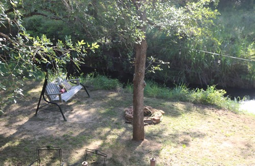 Blanket Cabin | Blanket Salt Creek Ranch cottage on the creek