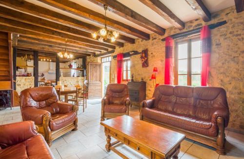 Blanquefort-sur-Briolance House | Blanquefort Hill Retreat