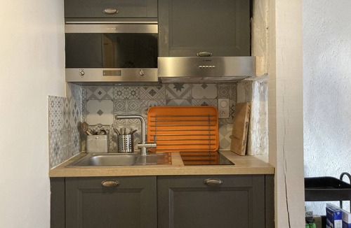 Cathedrale Apartment | BLANQUI-LOFT Large 1 room apartment in quiet area of Tours
