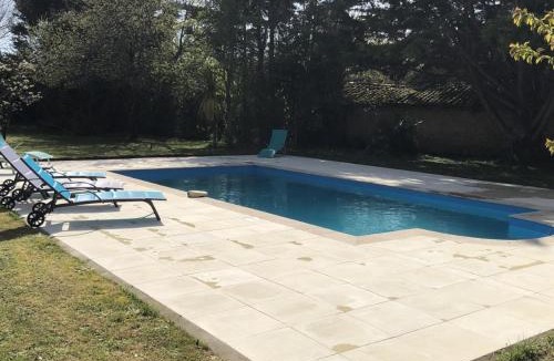 Blanzay Apartment | BlanzayAprtment 1bed Pool Bbq Wifi FreeP