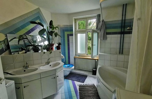 Munchenstein House | Blau bright room in nice apartment