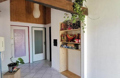 Munchenstein House | Blau bright room in nice apartment