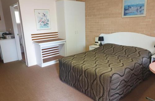 Blayney Hotel | Blayney Central Motel