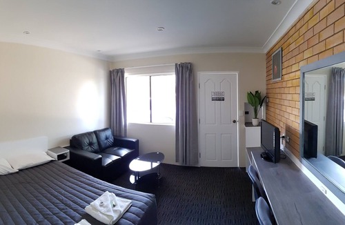 Blayney Hotel | Blayney Goldfields Motor Inn