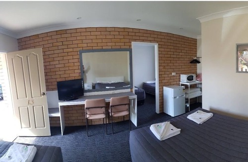 Blayney Hotel | Blayney Goldfields Motor Inn