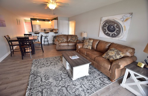 Osage Beach Condo | Bldg 10-Large DECK-2 Pools/Sandy Beach Area - Main Channel viewnBoat slip avail.