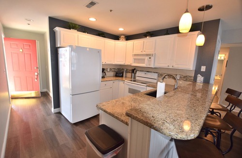 Osage Beach Condo | Bldg 10-Large DECK-2 Pools/Sandy Beach Area - Main Channel viewnBoat slip avail.