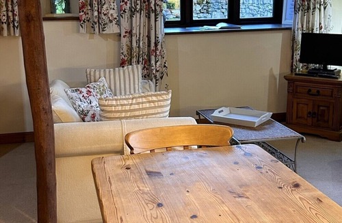 Keswick Cottage | Bleaberry Cottage, open plan studio with stunning fell views