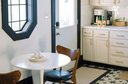 Downtown Des Moines House | Blending Luxury with Historic Elegance Steps from Downtown