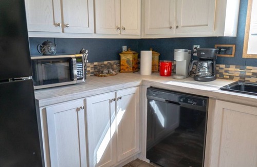 Elmendorf Cabin | Blessings Ranch - Greenn