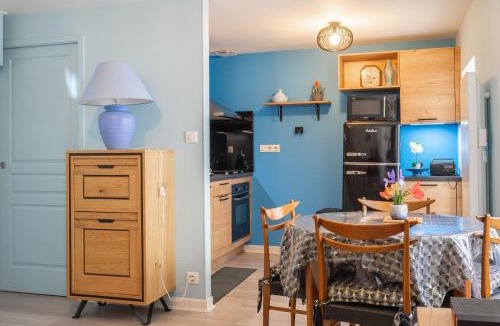 Jonzac Apartment | Bleu Bonheur