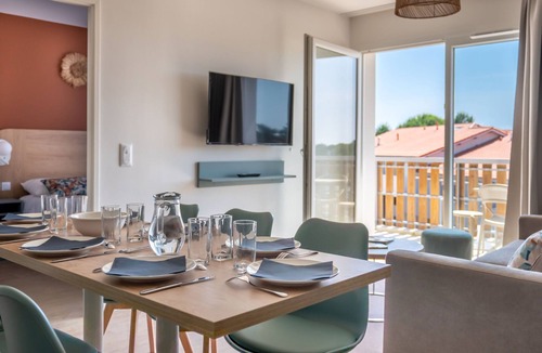 Mimizan-Plage Apartment | Bleu Canopée by Interhome