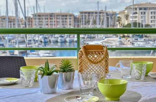 Frejus Port Apartment | Bleu Marine by Interhome