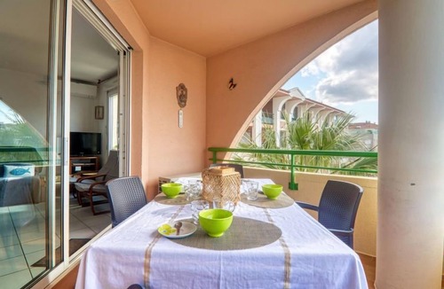 Frejus Port Apartment | Bleu Marine by Interhome