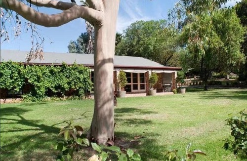 Krondorf Bed & Breakfast | Blickinstal Barossa Valley Accommodation