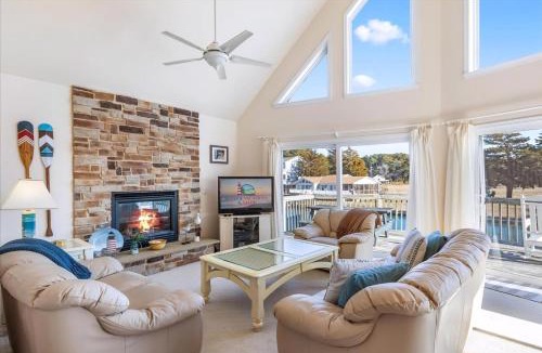 Captain's Cove House | Bliss By The Bay