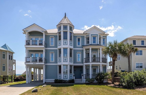 Emerald Isle House | Bliss By The Beach, Oceanfront House in Emerald Isle, NC!