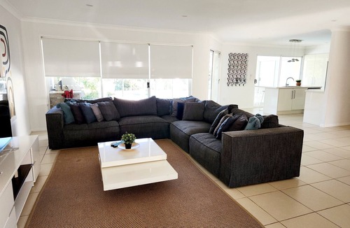 Mermaid Waters House | Bliss On The Water