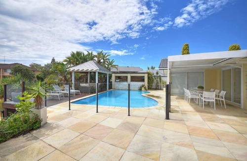 Mermaid Waters House | Bliss On The Water