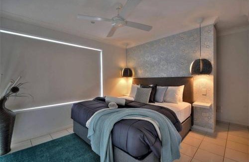 Mermaid Waters House | Bliss On The Water