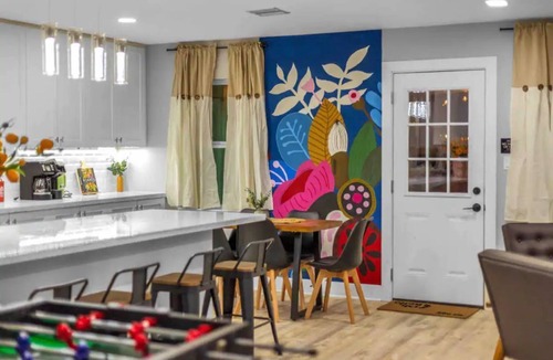 Sharpstown House | Blissful Adobe 4RBsHome Houston Memorial South West