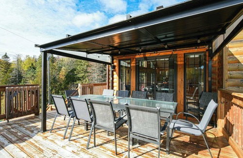 Pine Hill Cabin | Blissful Bay Retreat CITQ 297033