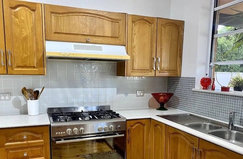 Grange House | Blissful Beachside Vibes