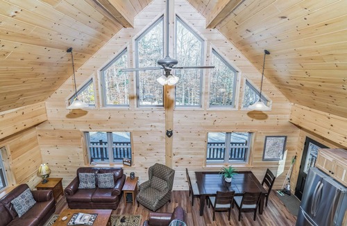 Town of Webb House | Blissful Bear on South Shore Road