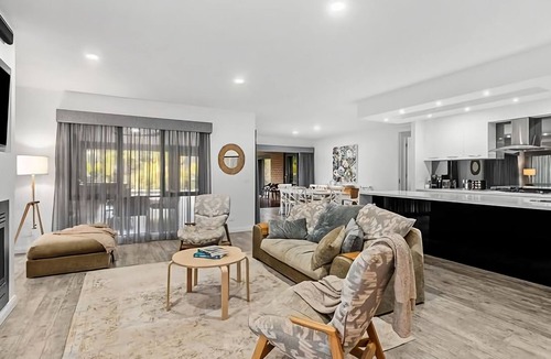 North Batemans Bay House | Blissful Bungalow Batemans Bay