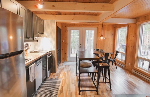 Orford Villa | Blissful Chalet+ Nature + Family & Pet Friendly + Workspace + WiFi