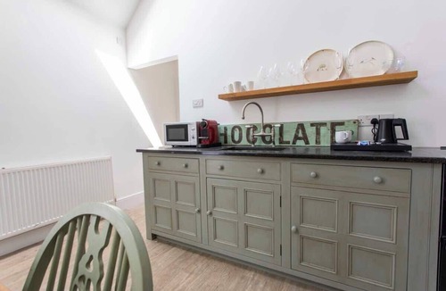 Wick Apartment | Blissful Country Escape for Two