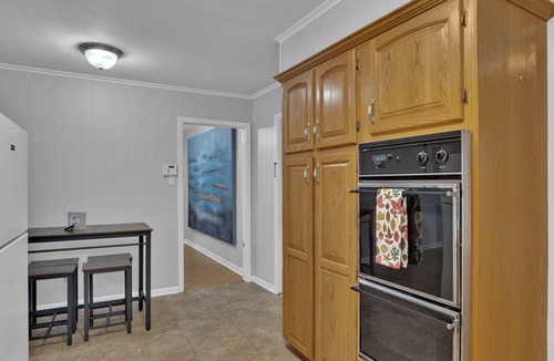 Shreveport House | Blissful, Cozy, Cute, 3-Bedroom Spacious House, Sleeps 8