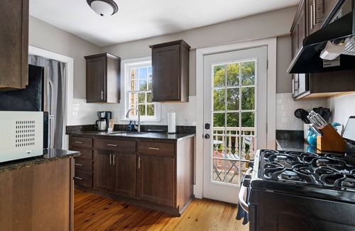 Cannonborough Elliotborough Apartment | Blissful Escape | Tranquility in Style (Suite B)