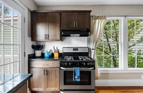 Cannonborough Elliotborough Apartment | Blissful Escape | Tranquility in Style (Suite B)