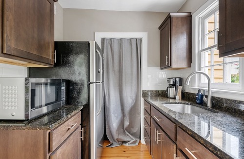 Cannonborough Elliotborough Apartment | Blissful Escape | Tranquility in Style (Suite B)