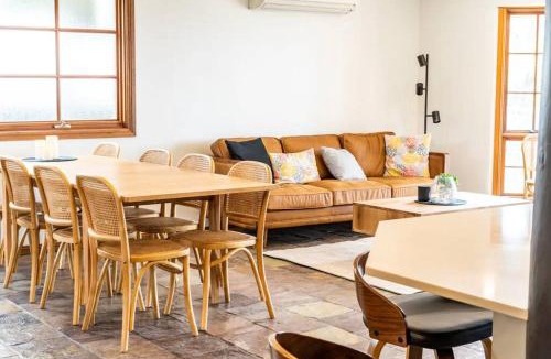 Lake Munmorah House | Blissful Lakefront Pool & Oasis