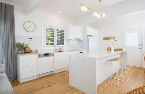 Merewether Cottage | Blissful Merewether Beach Cottage A Coastal Gem