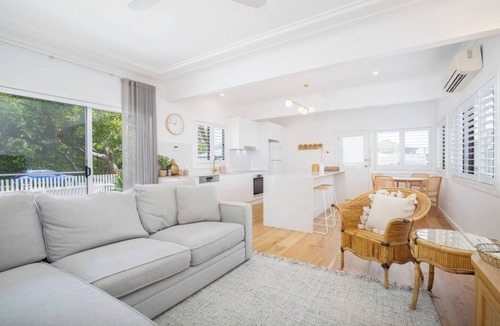 Merewether Cottage | Blissful Merewether Beach Cottage A Coastal Gem