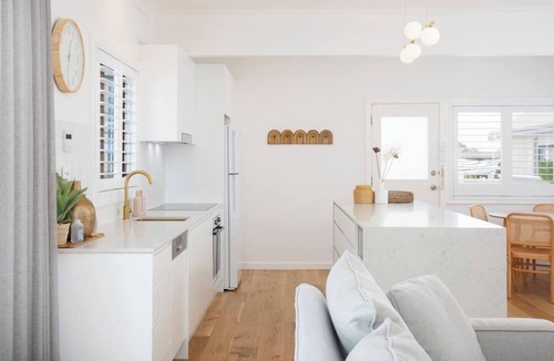 Merewether Cottage | Blissful Merewether Beach Cottage A Coastal Gem