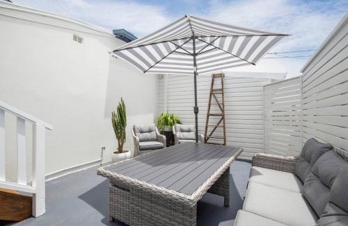 Merewether House | Blissful Merewether Beach Cottage - A Coastal Gem