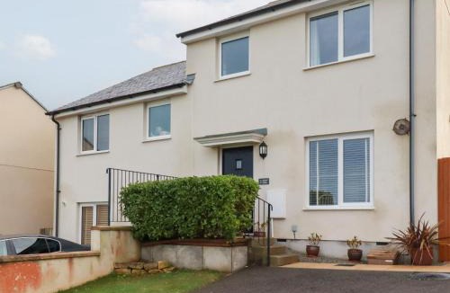 Perranporth House | Blissful Ocean Breeze