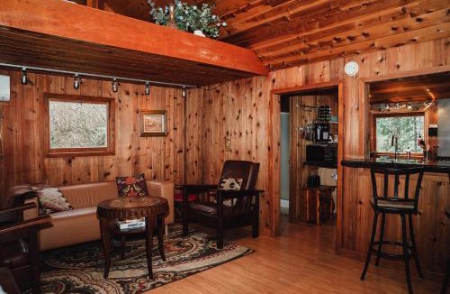 Sunny Valley House | Blissful Solitude Cottage