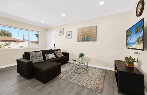 Alhambra House | Blissful Utopia near Downtown LA