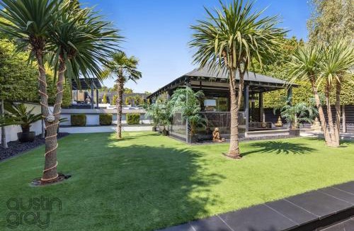 Patcham House | Blissfully Luxe Abode for Unforgettable Memories