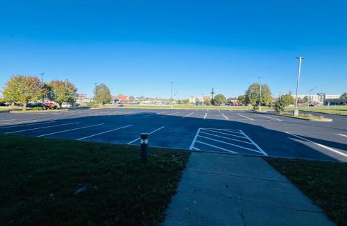 Kokomo Hotel | BlissPoint Inn, Kokomo